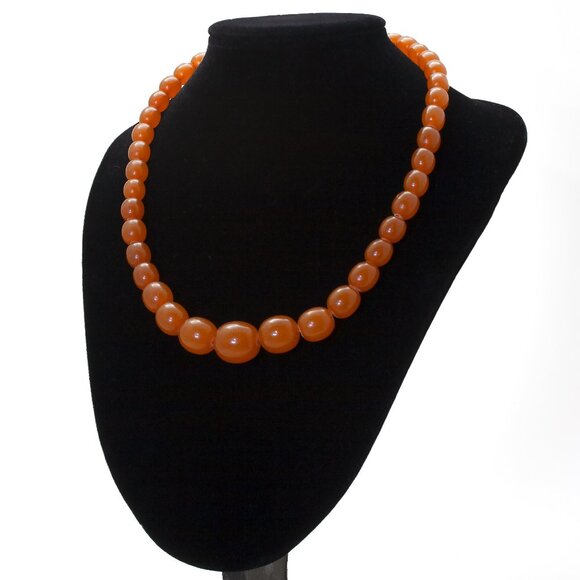 VINTAGE  Baltic Amber Necklace, Oval Beads 20mm-18mm x 11mm-10mm, MCM Jewelry - Picture 4 of 4